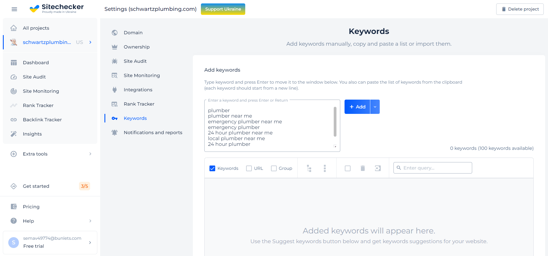 Manually add keywords in Sitechecker